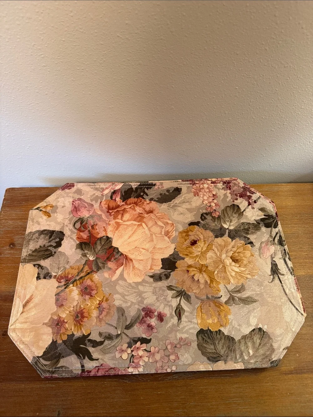 New Set of 6 Floral Reversible Placemats - Rose, Peach & Cream